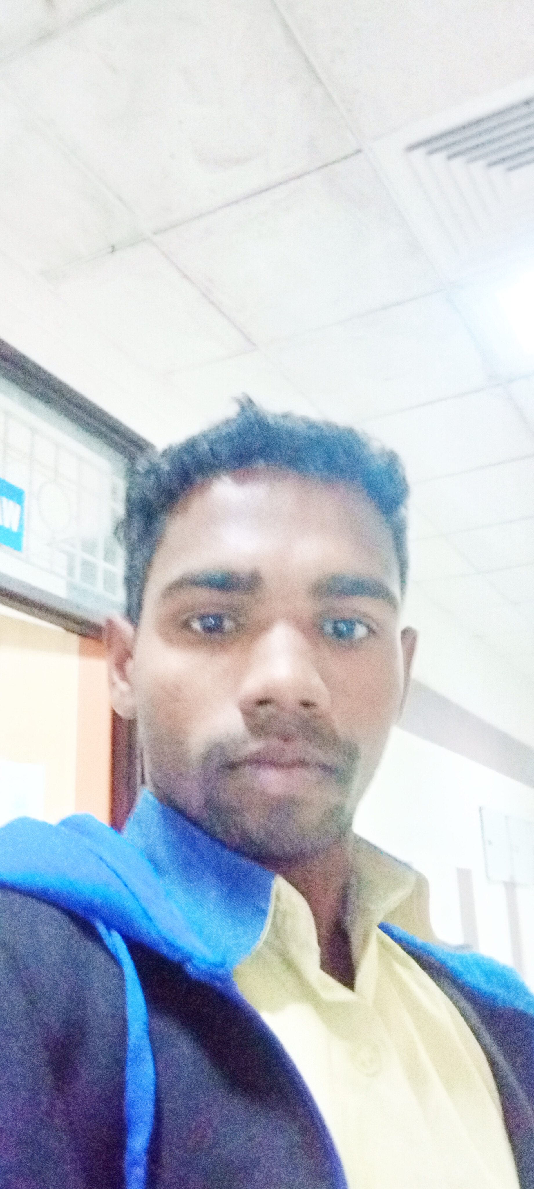 वक्त के साथ चलना कोई जरूरी नहीं सच के
साथ चलिए...